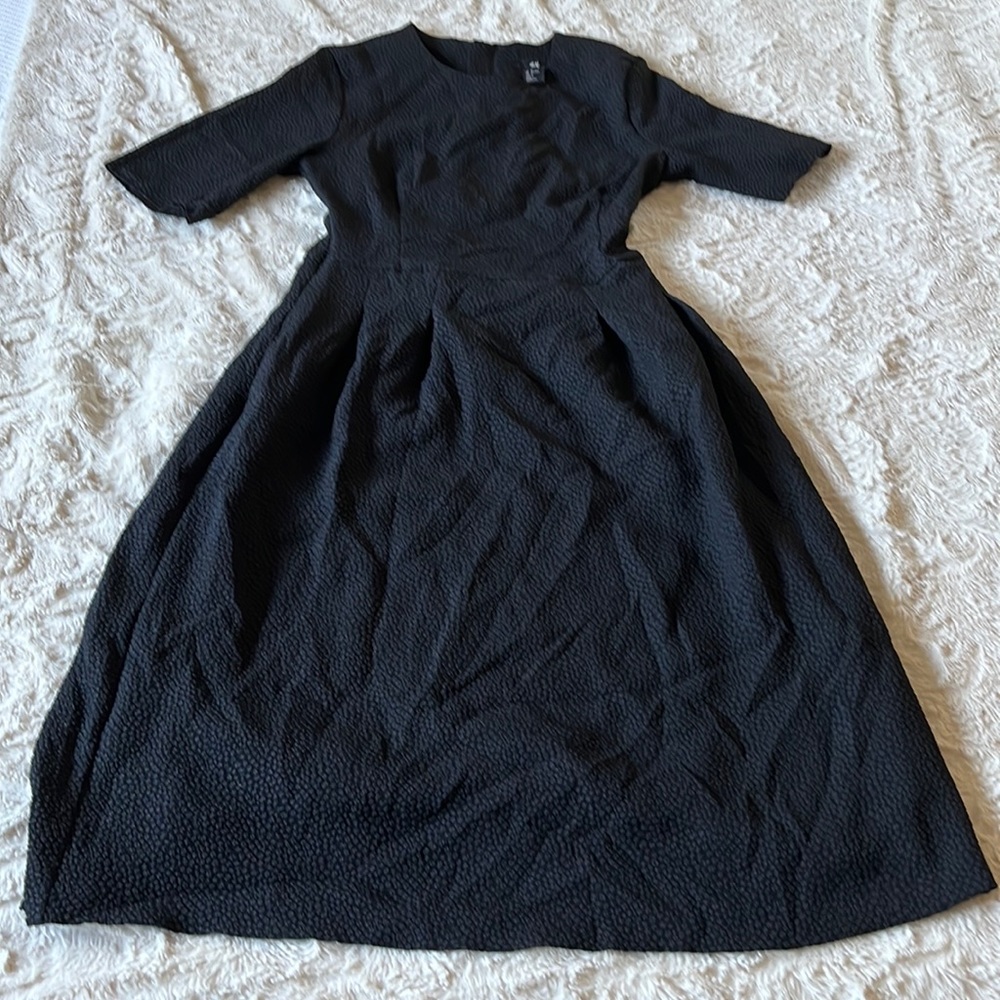 Barely Worn H&M Fit & Flare Black Shirt Sleeve Dress Size 8